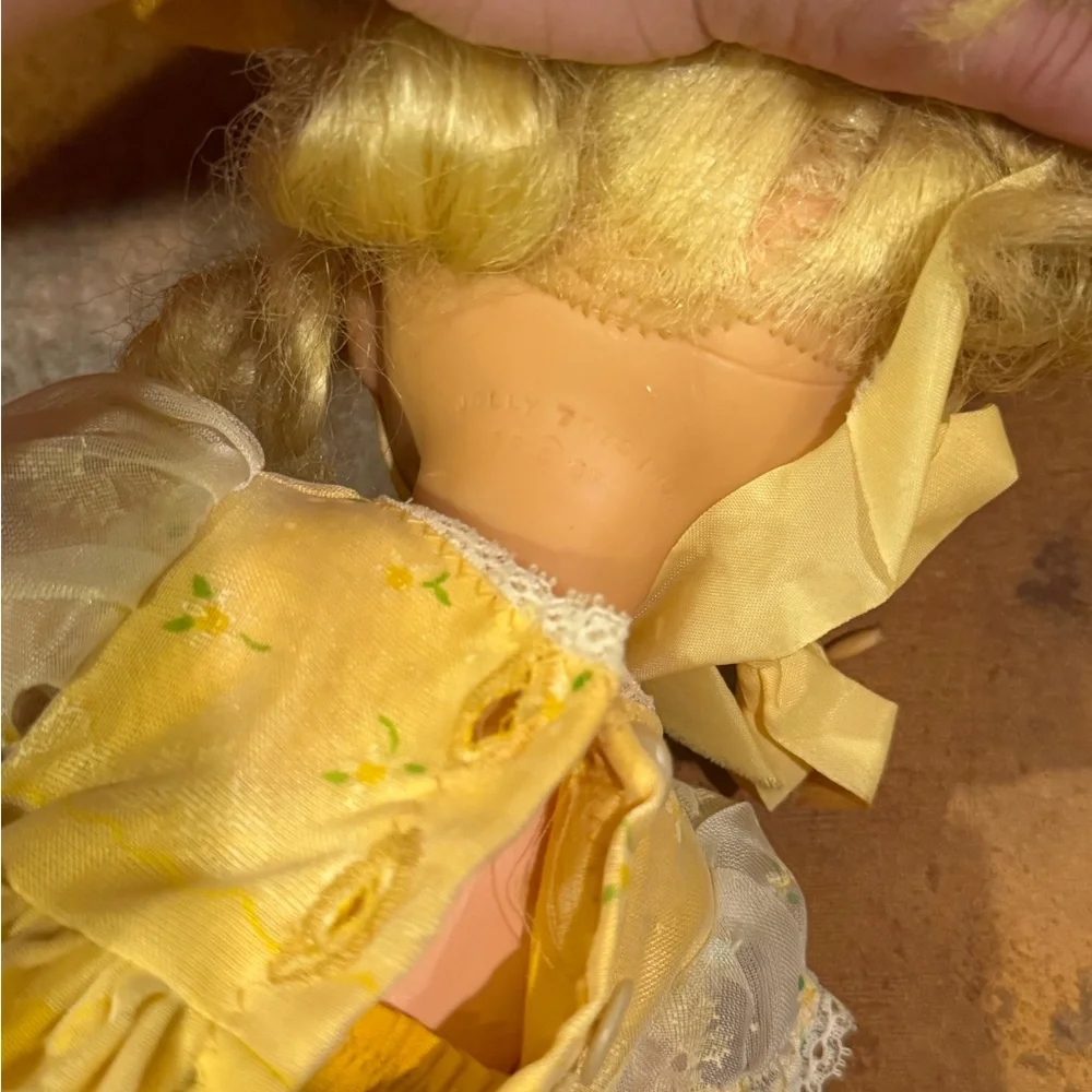 HAUNTED doll - Picture 3 of 3